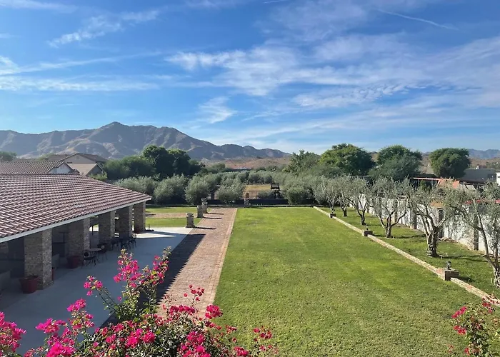 Spacious 5-Bedroom Farmhouse In Laveen With Ac