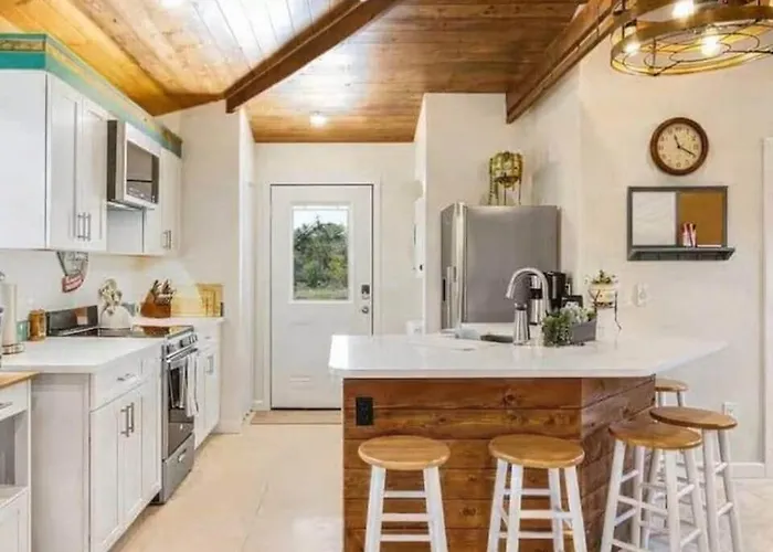 Private Cozy Modern Southwest Style Casita