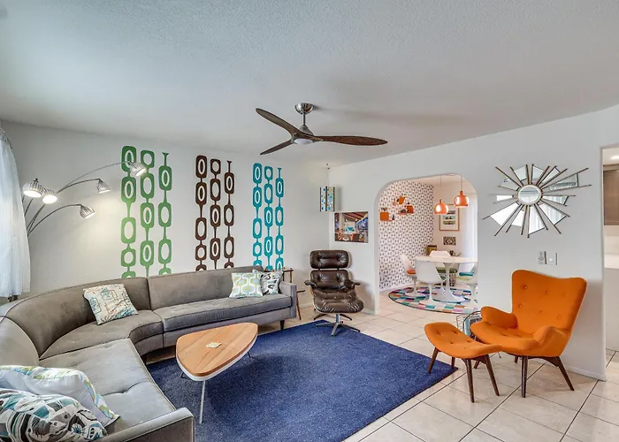 Pool & Patio! Mod Desert Digs Near Lake Havasu