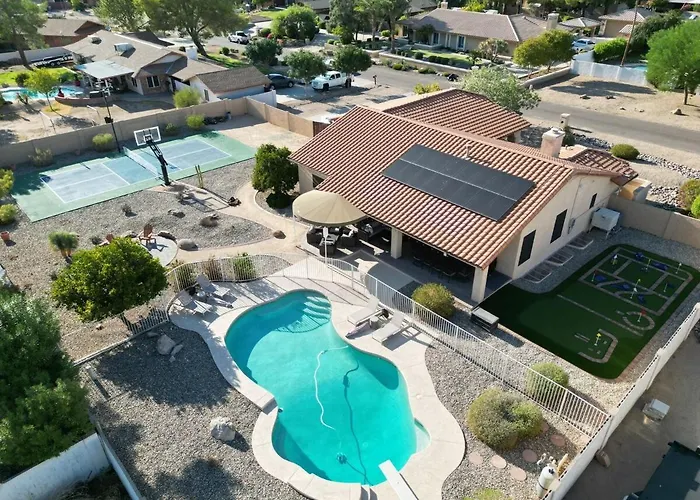 Glendale Paradise - Pool - Pickleball - Putt-Putt