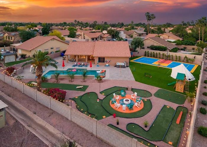 The Ultimate Stay & Play Retreat 4Br Sleeps 13