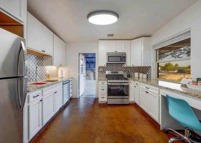 Reid Park And Zoo, 3 Bedroom 2 Ba, Golf, Remodeled
