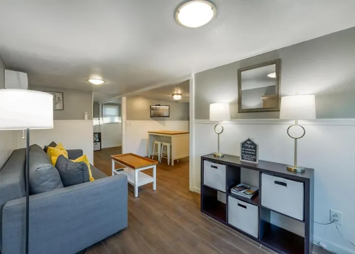 Charming, 1 Bedroom 1 Ba, Near U Of A, Fenced