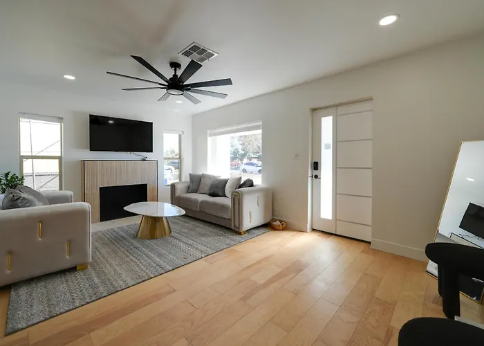 3 Mi To Dtwn! Family & Pet-Friendly Gem In Phoenix