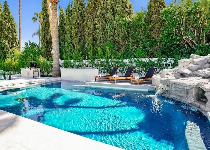 Modern Desert Home Heated Pool