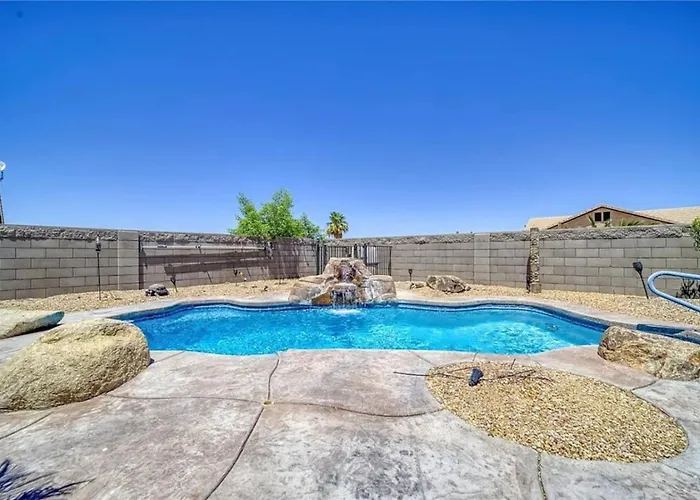 Desert Oasis With Pool, Casita, Rv Parking And Full Hookups