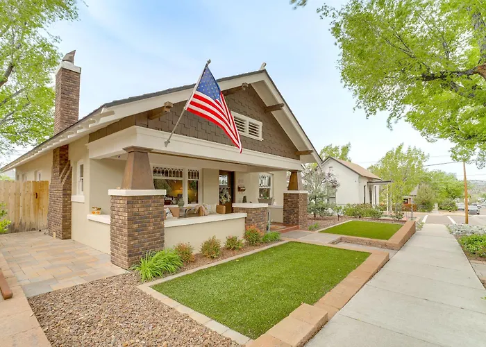 3 Blocks To Plaza! Historic Prescott Gem W/ Grill