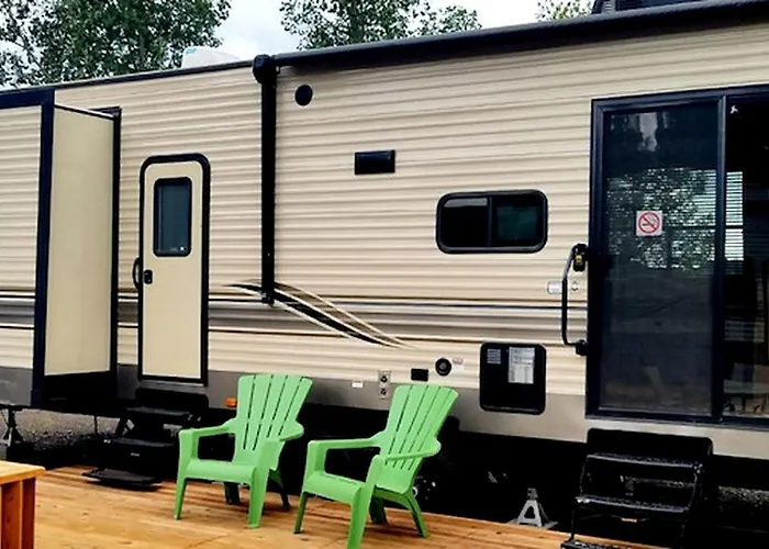 Inviting Rv Suite With Private Deck, Grill & Firepit Near Williams, Arizona