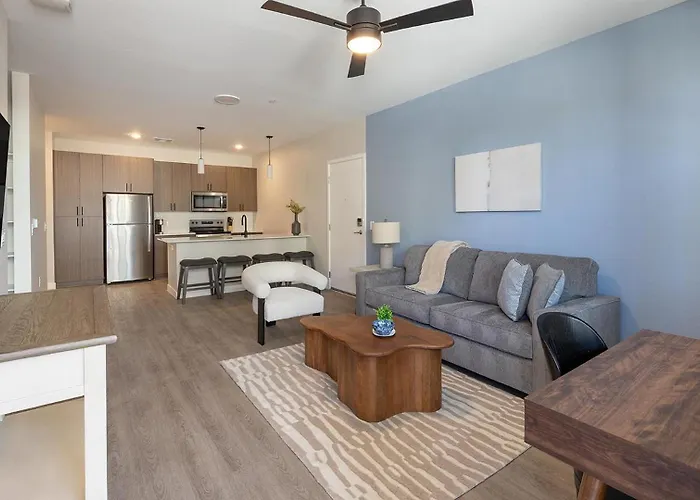 Landing Modern 1Bd Clubhouse Pool