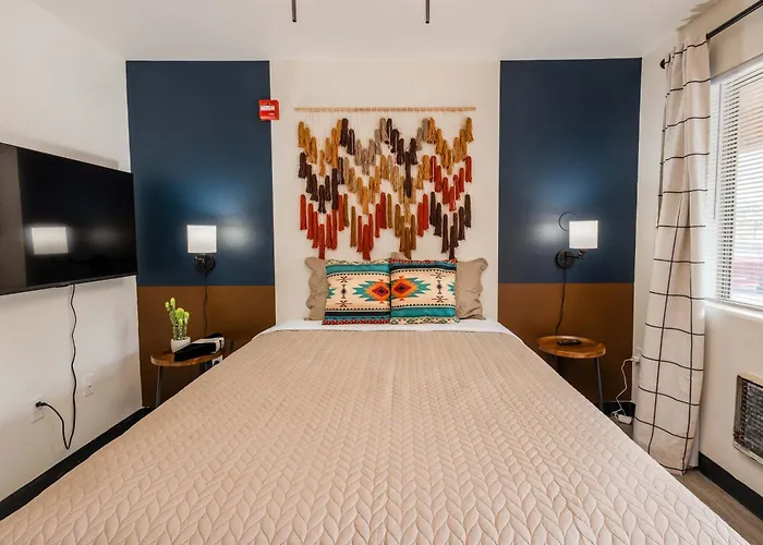 Tolleson Studio Cozy Retreat For 2 Guests