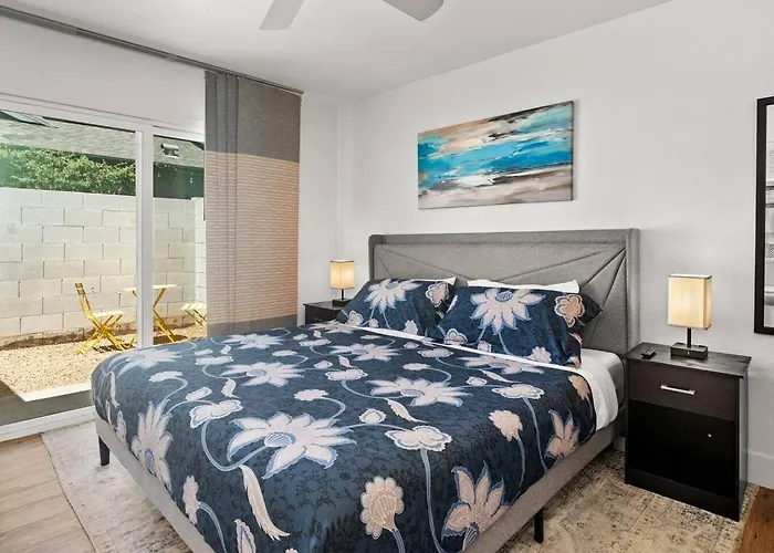 Barrel Retreat In The Heart Of Downtown Phoenix