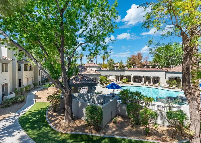 Spacious 2Br 2Ba Condo Getaway For 6