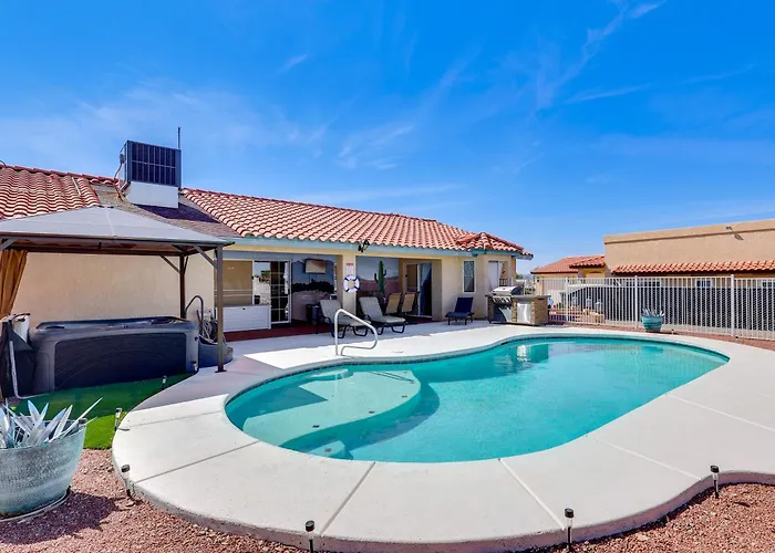 Cozy Lake Havasu City Home - Pool And Hot Tub