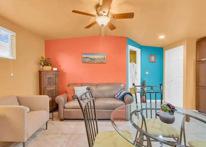 Private Pet-Friendly Casita In East Tucson