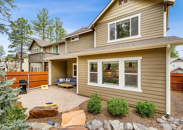 Pinnacle Pines Forest Views Modern Home With Ev Charger Direct Trail Access
