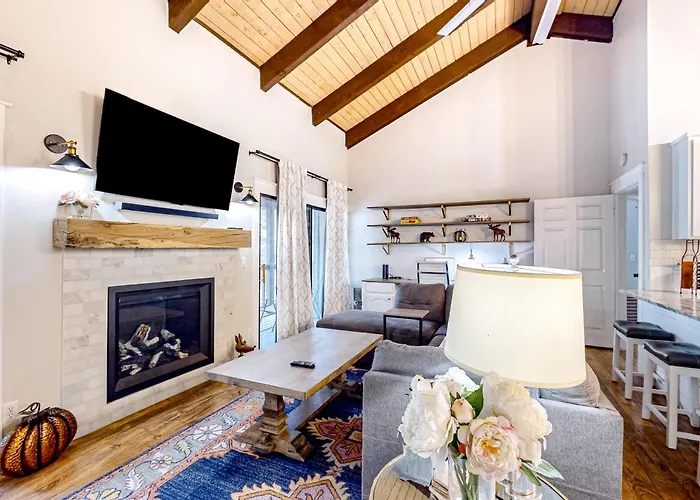 Sway Of The Pines, Unit#32A