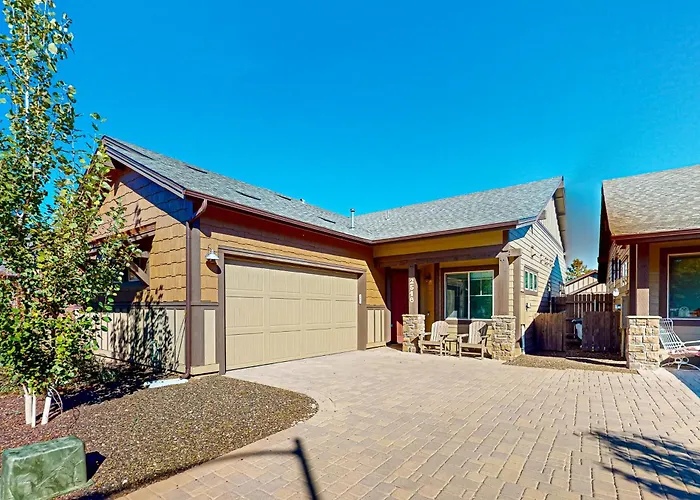 Presidio Pines Retreat