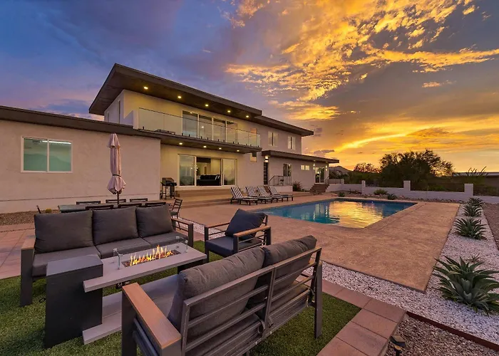 Blue Ridge Estate Stunning Views Heated Pool
