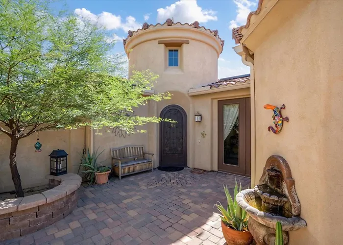 Estrella Golden Oasis Mountain View Back Yard!