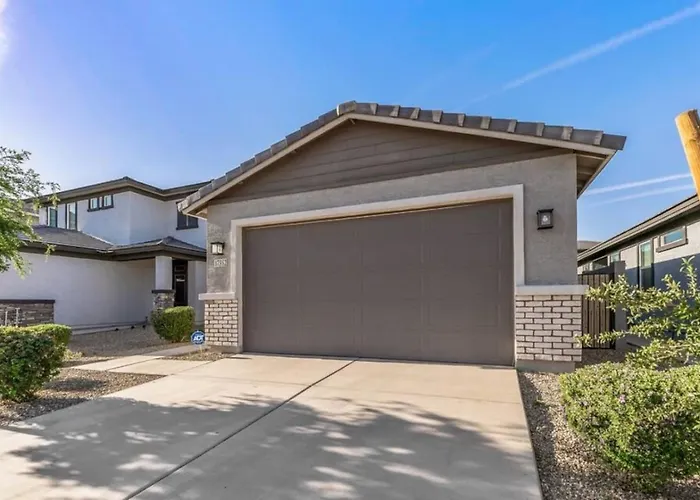 Spacious Surprise Az Home King Bed Great Wifi Near Stadium Golf
