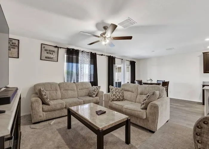 Spacious 4Br Buckeye Home With Great Wifi Full Kitchen And Easy Access To Local Attractions