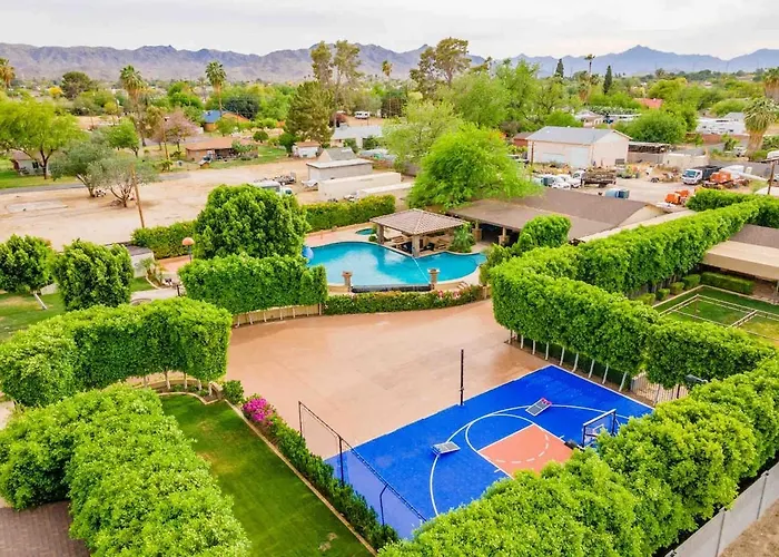 Private Urban-Oasis W Resort Pool