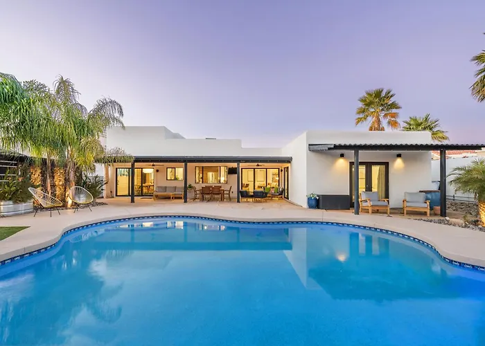 Wanderlust Oasis
