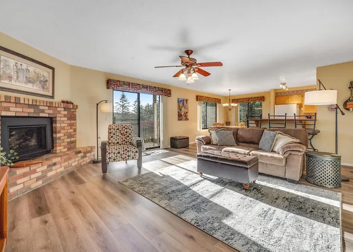 Charming Walnut Hills Condo