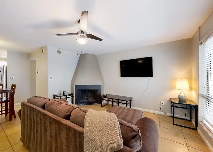Golden Oasis, Unit #110