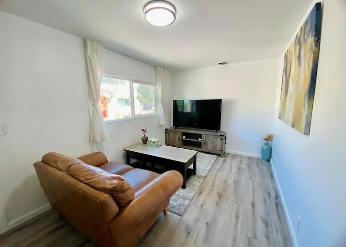 Private Pet-Friendly Casita