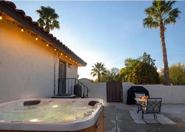 1 Bdr Guest Home In Oro Valley! Mtn Views, Hot Tub