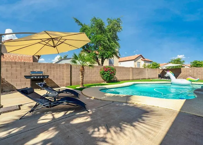 Pool Fireplace 5 Mi From West Gate