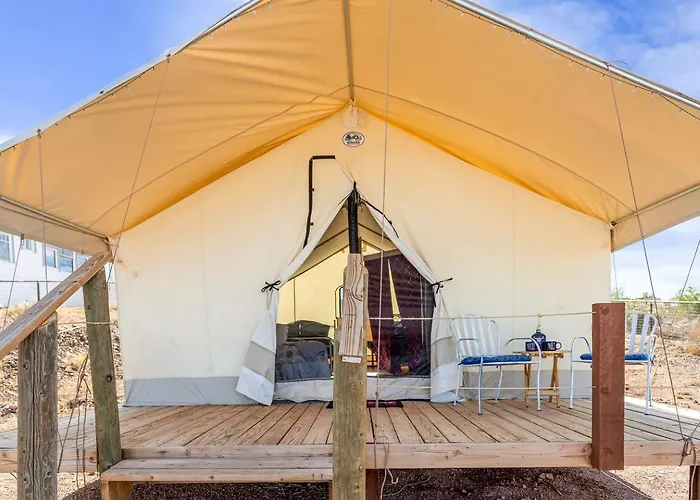 Off-Grid Tented Cabin, Perfect For A Getaway In The Best Vacation Spot For Couples, Brisbee, Arizona