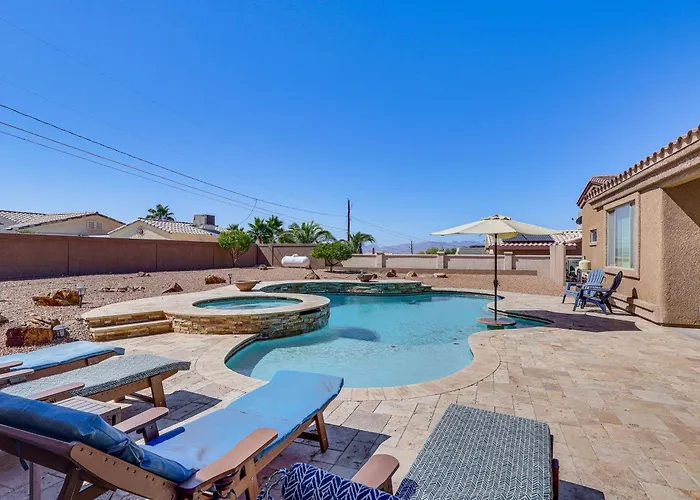 Ultimate Havasu Escape: Spacious 4Br 2 King Suites
