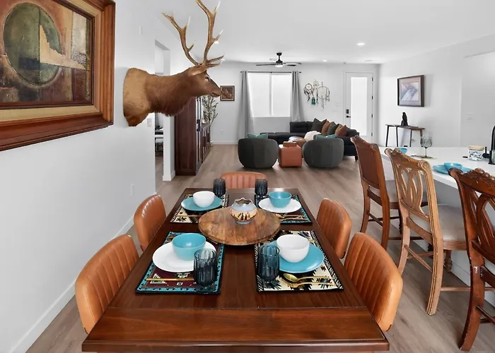 Themed Rooms, Golf, Fish, Lake, Come As Friends