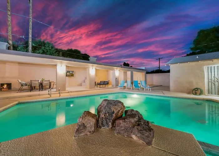 Heated Pool And Hot Tub, 4 Bedroom 3 Ba, Central