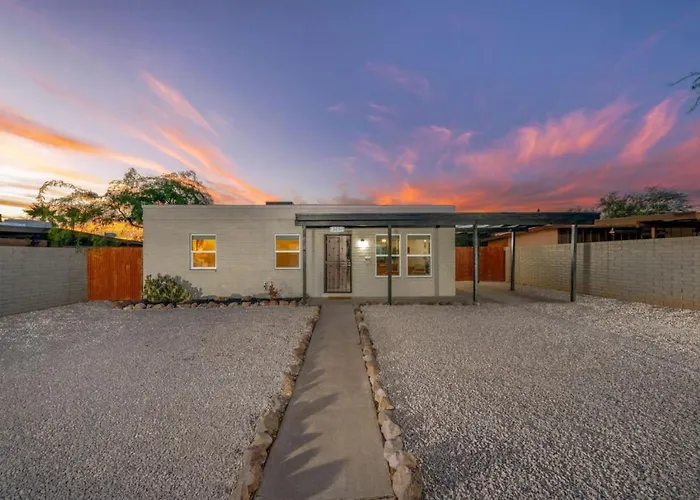Central, Remodeled, 3 Bedroom 2 Ba, Fenced