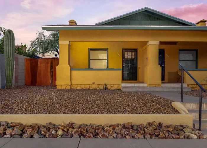 Close To U Of A, Unique, Patio And Porch, 1 Bedroom 1 Ba