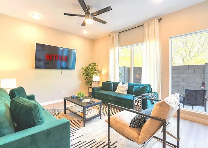 Cozy Cactus, Pool And Games Near Stadium And Golf