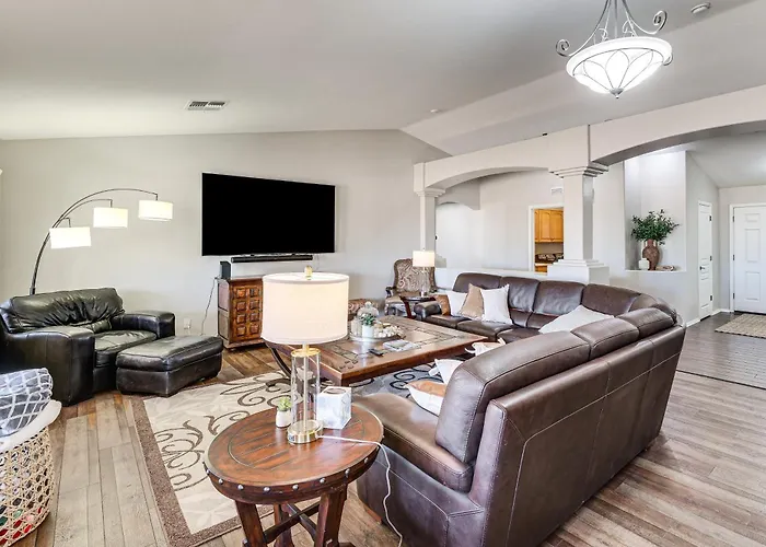 Spacious Backyard! Family Haven In San Tan Valley