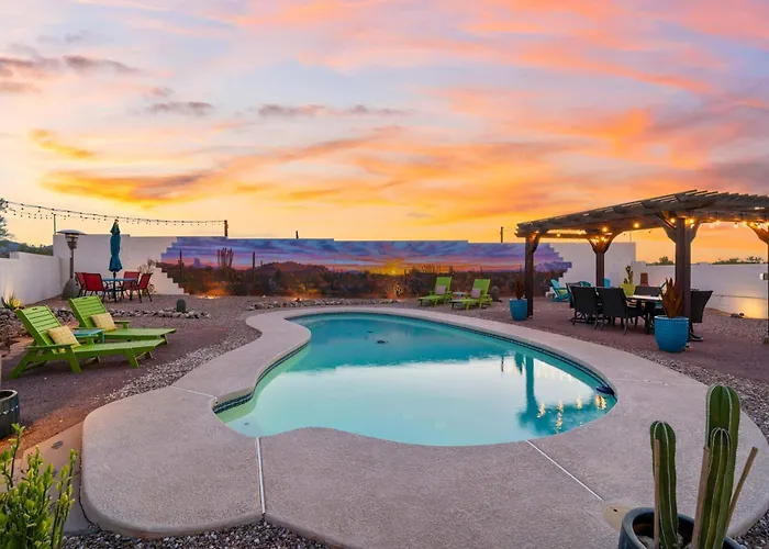 Panoramic Mountain Views Heated Pool 2 Kitchens Villa