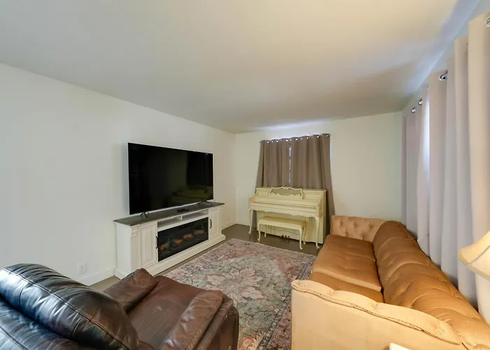 Duplex W/ Pet-Friendly Yard, 5 Mi To Dtwn Phoenix!
