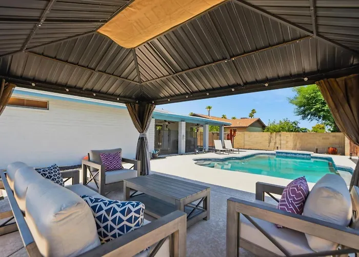 Comanche Hideaway