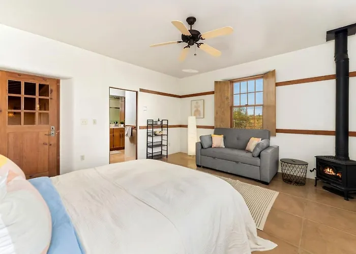 Scenic Desert Ranch Casita With Private Terraces Near Saguaro National Park - Marana, Arizona
