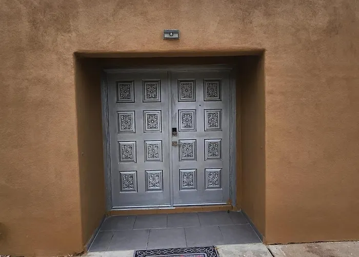 Spacious Vacation Home Near Tucson Airport