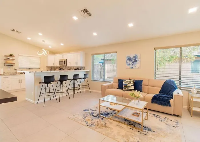 Cozy Desert Escape With Modern Comfortsvilla