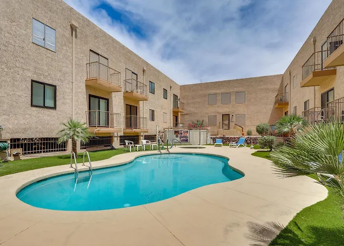Walk To Dwtn Spots! Lake Havasu Extended Stay