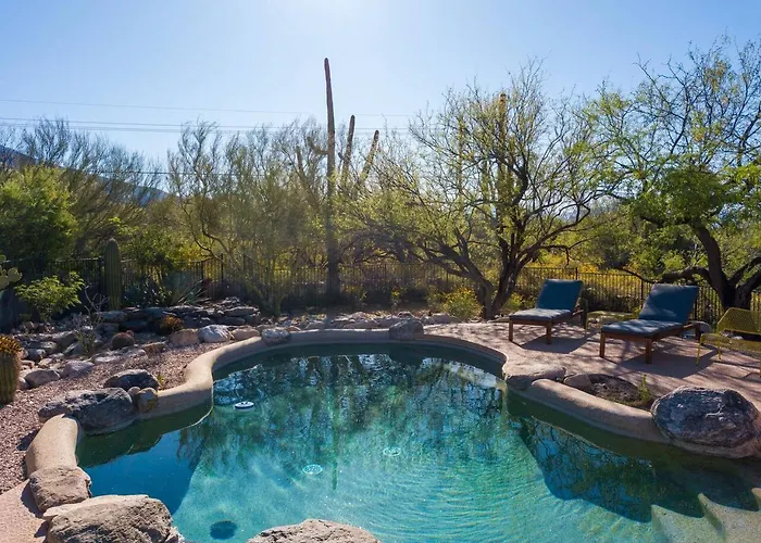 Hacienda Riad: Free Pool Heat, Hot Tub, Views