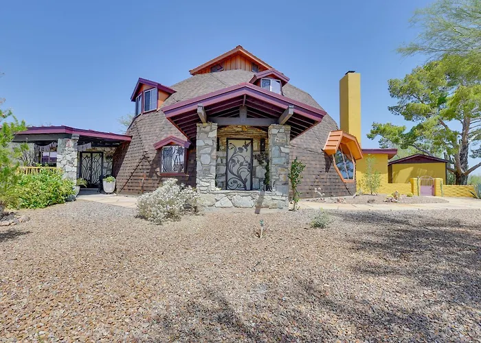 Experience Staying In Geodome, Pool, Hot Tub, Bbq