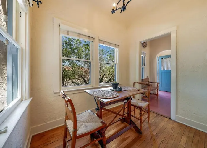 Close To U Of A, 1 Bedroom 1 Ba, Sam Hughes, Patio